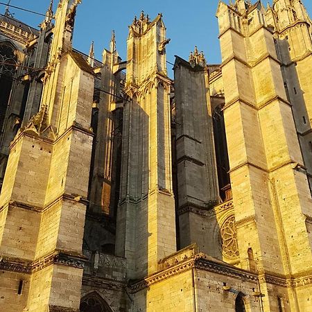 Apartmán F1 Au Pied De La Cathedrale Beauvais Exteriér fotografie